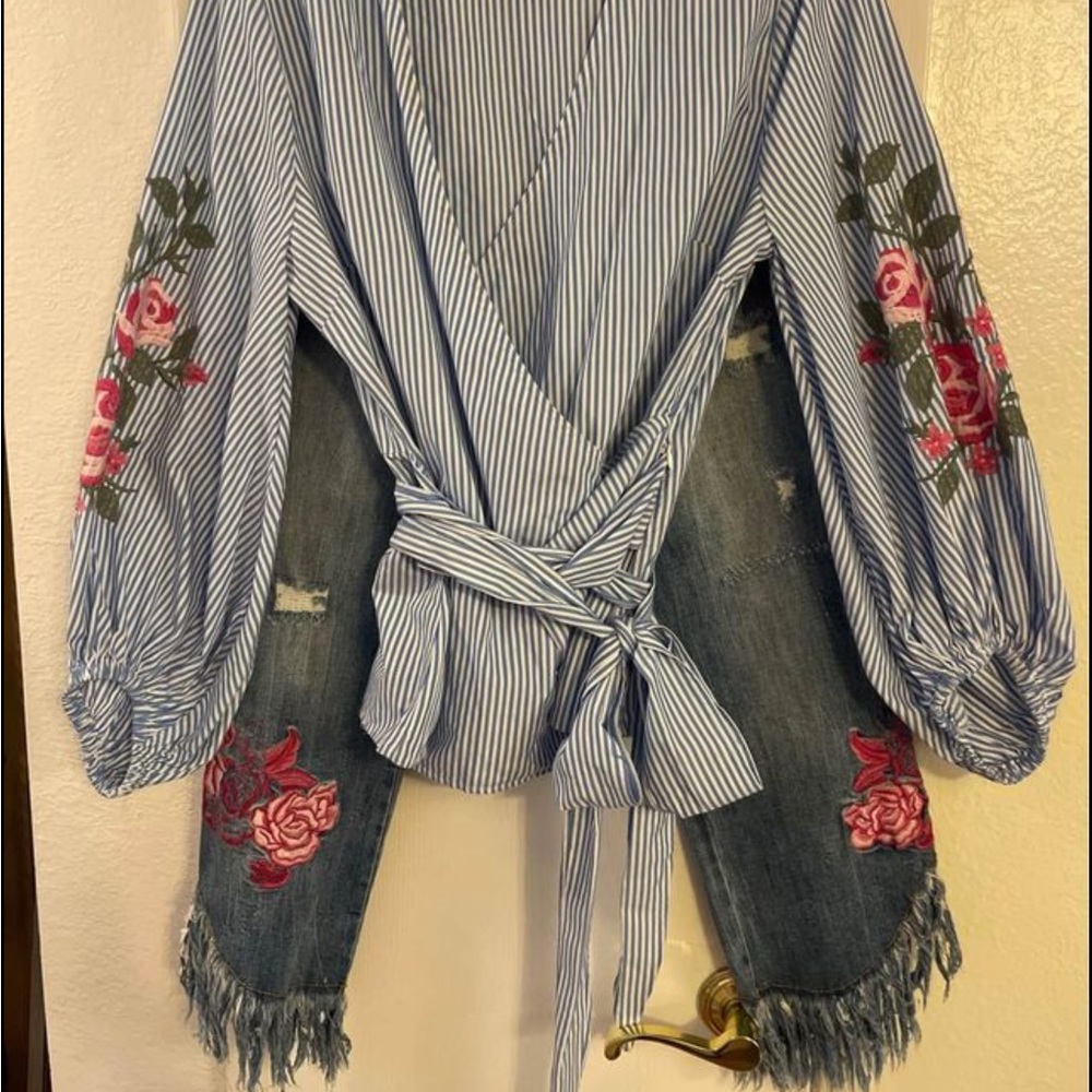 INC Brand cropped jeans & INC blouse